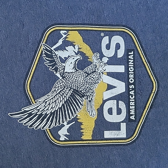 Levi's Tee/👖 - Picture 3 of 9